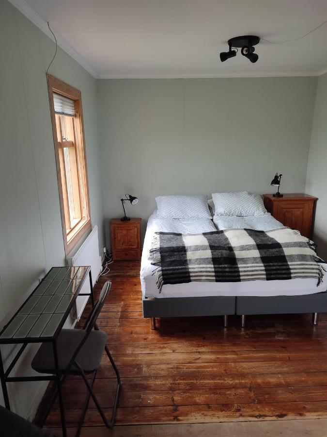 Happy-Cove Guesthouse - By The Sea Bakkafjorthur エクステリア 写真